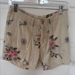 dylan  Floral Embroidered NWOT size 4